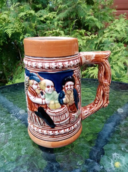 Vācu alus kauss Nr.2 ar rokas gleznojumu, zviedru val.uzraksts, 0,5L (Vācija 34)