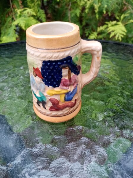 Vācu alus kauss  ar rokas gleznojumu. Fajanss, 50ml (Vācija 41)