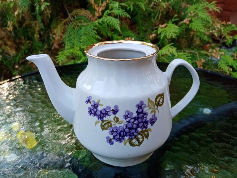 Tējkanna bez vāciņa, tējas servīze "Māra" ar ceriņiem un zeltu (Māra tējas 67)